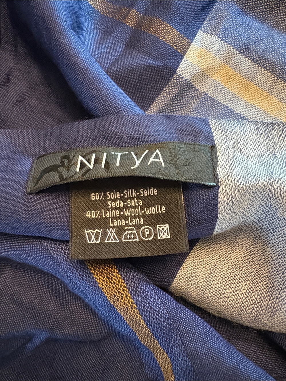 NITYA wrap - Picture 2 of 2